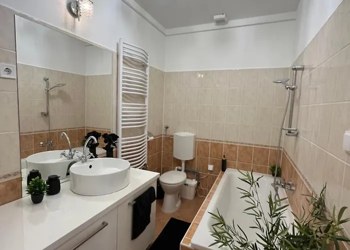 Picur Es Mano Apartmanja * Baja